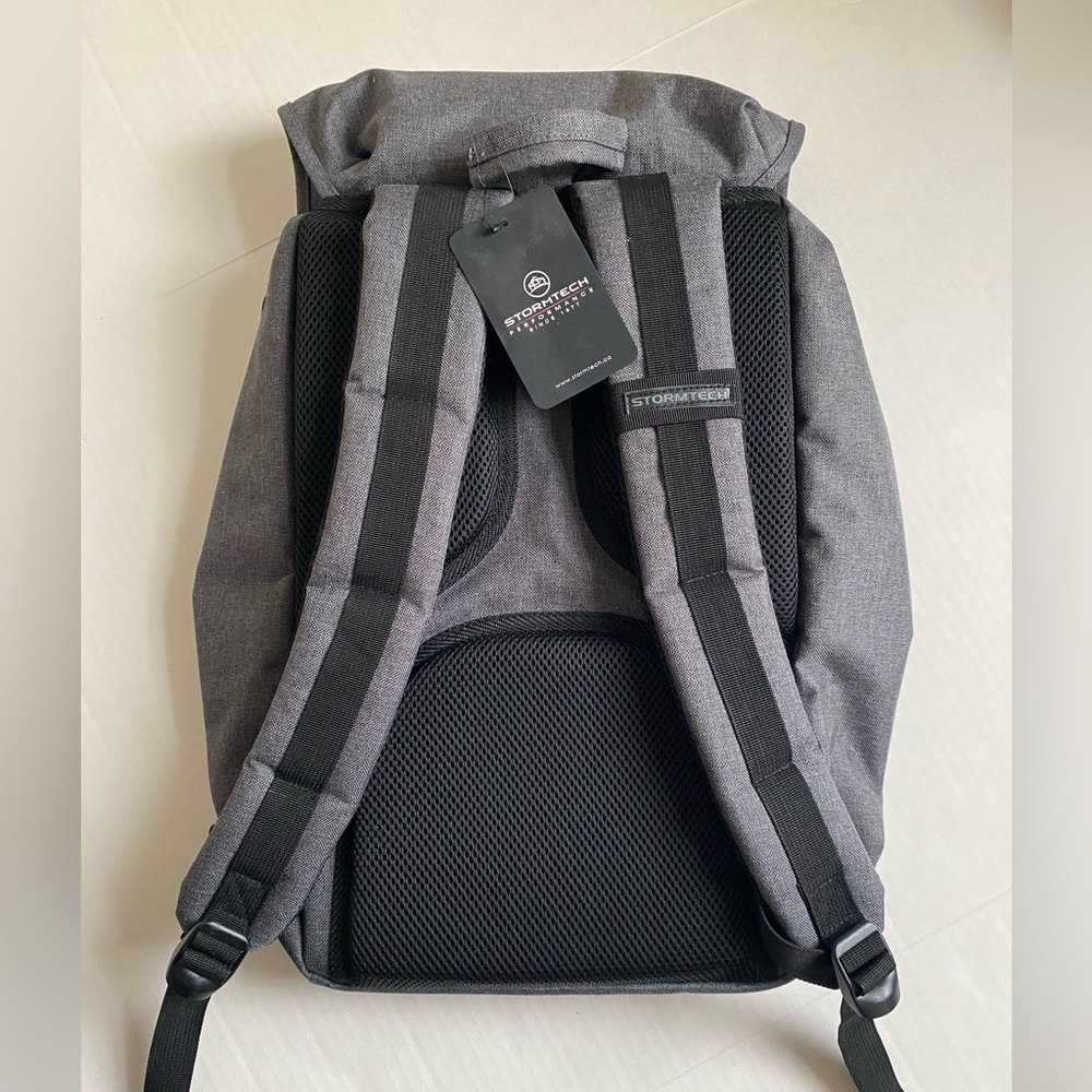 Stormtech Gray Backpack – New - Picture 3 of 8